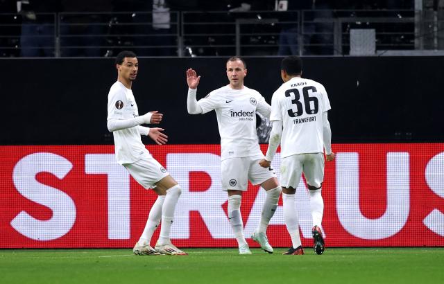 Frankfurt players celebrating.