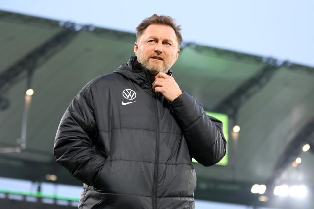 Wolfsburg coach Ralph Hasenhüttl, ahead of their match with 1. FSV Mainz 05, 8. December 2024.